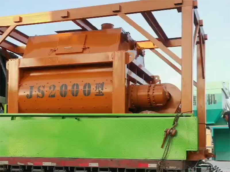 發(fā)貨現場：hzs120混凝土攪拌站發(fā)往云南昭通