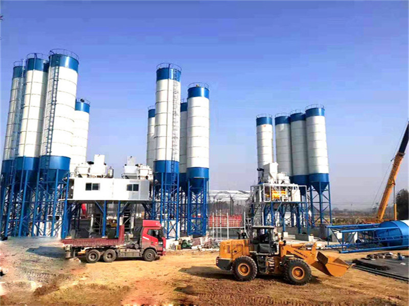HZS120大型瀝青混凝土攪拌站配置優(yōu)點介紹，攪拌站客戶需要的！