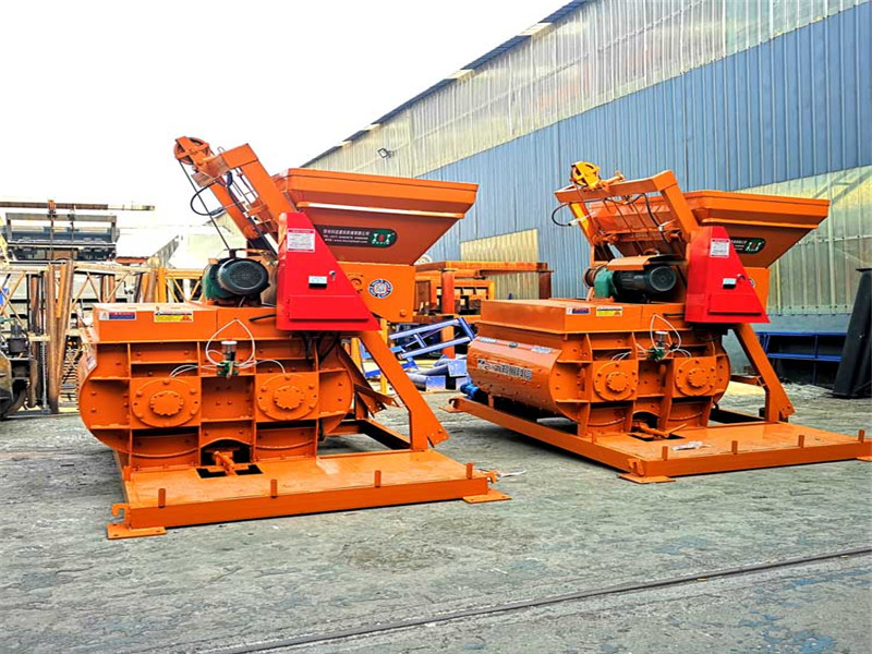 1方j(luò)s1000混凝土攪拌機(jī)，很多客戶(hù)在用的混凝土攪拌設(shè)備！